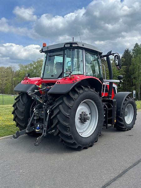 Massey Ferguson MF 6S145 Dyna-VT Exclusive - Traktors: foto 5 Massey Ferguson MF 6S145 Dyna-VT Exclusive - Traktors: foto 5