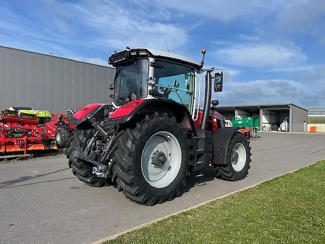 Massey Ferguson MF 8S245 Dyna-VT Exclusive - Traktors: foto 5 Massey Ferguson MF 8S245 Dyna-VT Exclusive - Traktors: foto 5