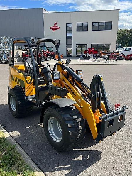 Schäffer 2430 SLT - Riteņu iekrāvējs: foto 4 Schäffer 2430 SLT - Riteņu iekrāvējs: foto 4