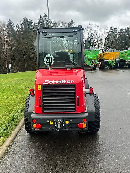 Schäffer 3650 T - Teleskopiskais riteņu iekrāvējs: foto 4 Schäffer 3650 T - Teleskopiskais riteņu iekrāvējs: foto 4