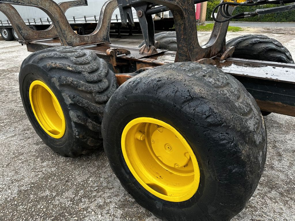 Forvarders John Deere 1210E 10m CF710 KRAN: foto 12