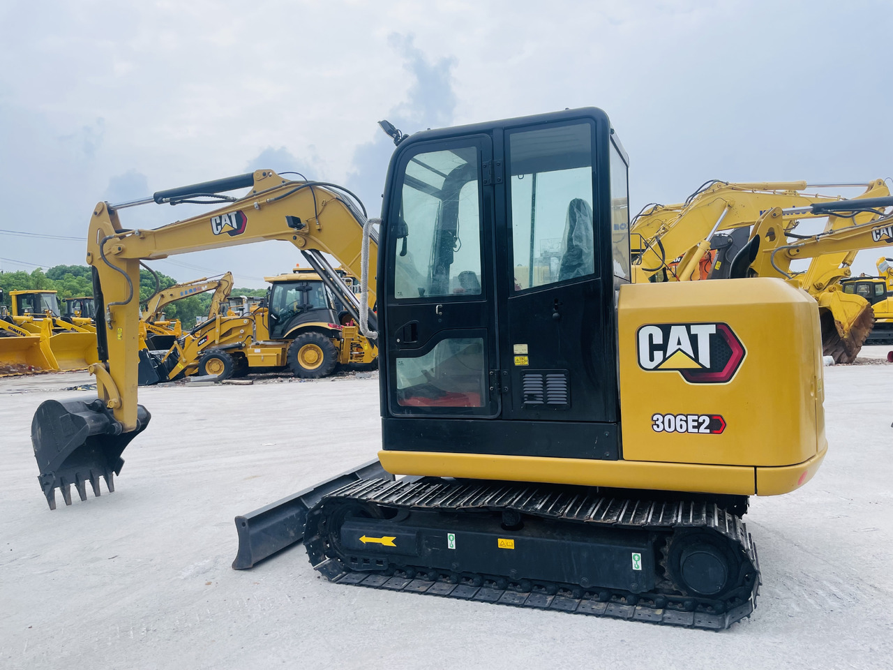 Caterpillar 306 Used Excavator CAT306E 6 Ton Komatsu PC56 Doosan DX60 Hyundai 60 Sany SY60 Kubota KX183 Crawler Excavators on Hot Sale - Kāpurķēžu ekskavators: foto 3 Caterpillar 306 Used Excavator CAT306E 6 Ton Komatsu PC56 Doosan DX60 Hyundai 60 Sany SY60 Kubota KX183 Crawler Excavators on Hot Sale - Kāpurķēžu ekskavators: foto 3
