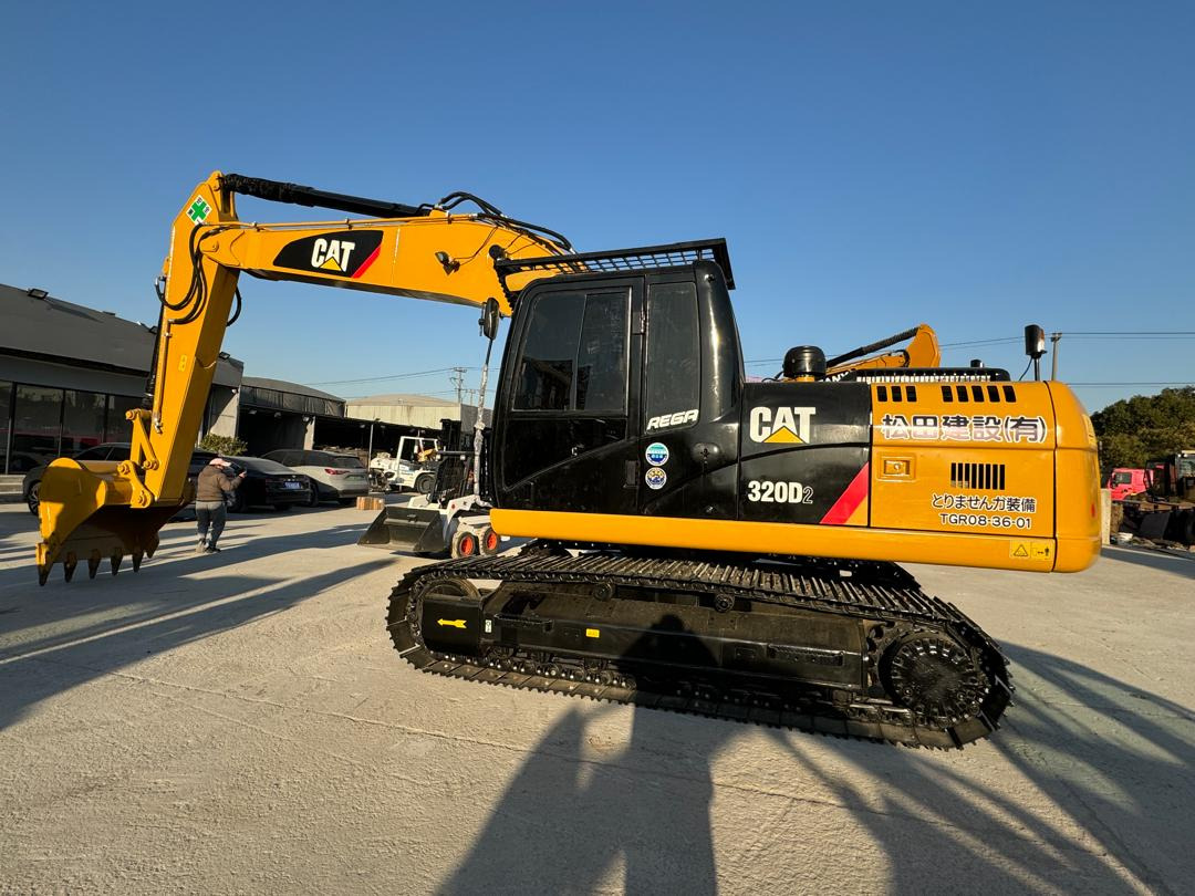 Caterpillar 320D CAT 320D2 320CL 320C 320GC 320GX 20 Ton Hydraulic Crawler Excavator in Good Quality and Ready to Ship - Kāpurķēžu ekskavators: foto 4 Caterpillar 320D CAT 320D2 320CL 320C 320GC 320GX 20 Ton Hydraulic Crawler Excavator in Good Quality and Ready to Ship - Kāpurķēžu ekskavators: foto 4