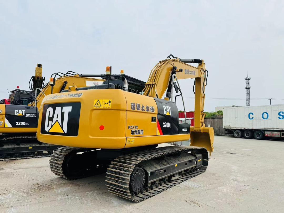 Caterpillar 320D CAT 320D2 320CL 320C 320GC 320GX 20 Ton Hydraulic Crawler Excavator in Good Quality and Ready to Ship - Kāpurķēžu ekskavators: foto 2 Caterpillar 320D CAT 320D2 320CL 320C 320GC 320GX 20 Ton Hydraulic Crawler Excavator in Good Quality and Ready to Ship - Kāpurķēžu ekskavators: foto 2