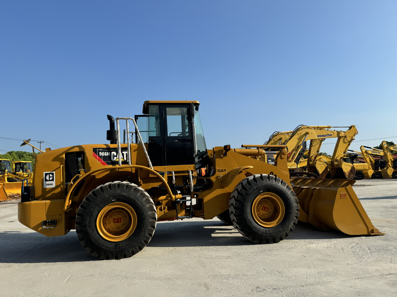 Caterpillar CAT 966 966H 966F 966G 6 Ton Wheel Loader and Similar Used Loaders 5 ton 6 Ton Are in Stock - Riteņu iekrāvējs: foto 2 Caterpillar CAT 966 966H 966F 966G 6 Ton Wheel Loader and Similar Used Loaders 5 ton 6 Ton Are in Stock - Riteņu iekrāvējs: foto 2