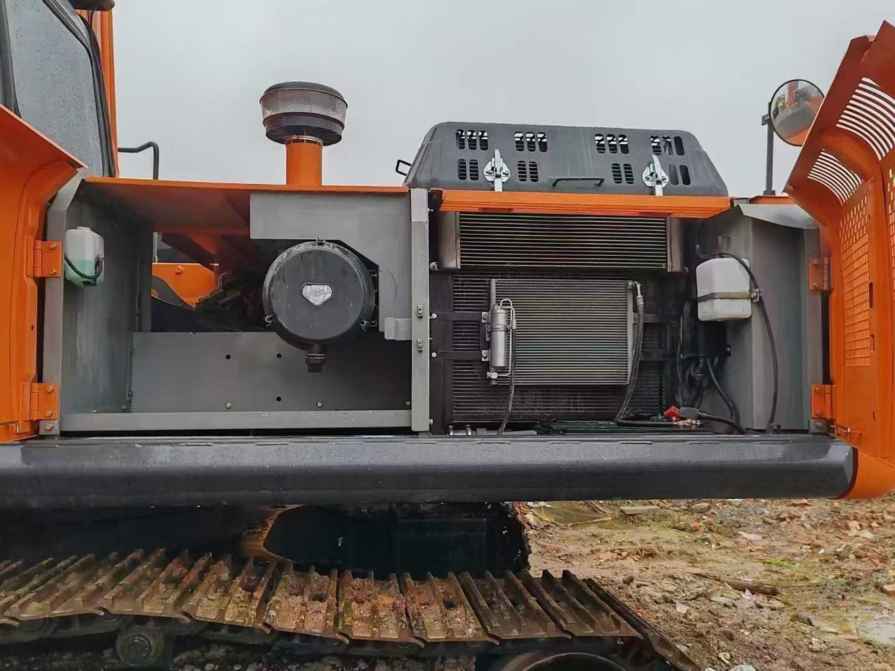 Hitachi ZX350 Used Excavator Hitachi 35 ton Secondhand Crawler Excavators Zx60 zx70 Zx120 Zx130 zx210 zx240 Zx300 zx850 līzingu Hitachi ZX350 Used Excavator Hitachi 35 ton Secondhand Crawler Excavators Zx60 zx70 Zx120 Zx130 zx210 zx240 Zx300 zx850: foto 9 Hitachi ZX350 Used Excavator Hitachi 35 ton Secondhand Crawler Excavators Zx60 zx70 Zx120 Zx130 zx210 zx240 Zx300 zx850 līzingu Hitachi ZX350 Used Excavator Hitachi 35 ton Secondhand Crawler Excavators Zx60 zx70 Zx120 Zx130 zx210 zx240 Zx300 zx850: foto 9