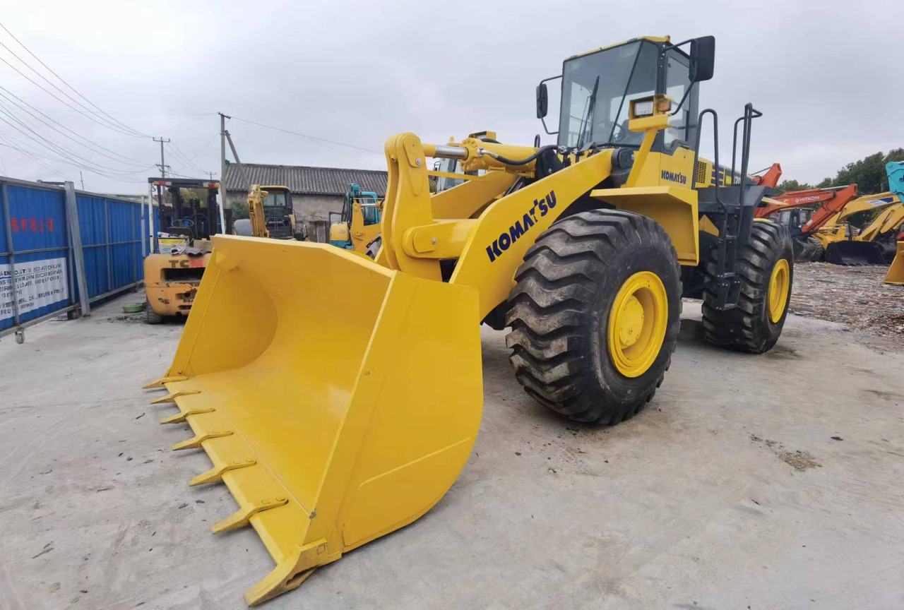 Komatsu WA470 Used Wheel Loader WA380 WA320 WA500 WA600 Loader in High Quality for Sale - Riteņu iekrāvējs: foto 3 Komatsu WA470 Used Wheel Loader WA380 WA320 WA500 WA600 Loader in High Quality for Sale - Riteņu iekrāvējs: foto 3
