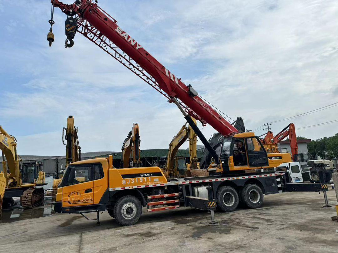 SANY 25 Ton Crane Truck Crane SANY STC250 QY50C STC750 STC1000 XCMG ZOOOMLION TADANO KOBELCO CRANES FOR SALE - Autoceltnis: foto 1 SANY 25 Ton Crane Truck Crane SANY STC250 QY50C STC750 STC1000 XCMG ZOOOMLION TADANO KOBELCO CRANES FOR SALE - Autoceltnis: foto 1