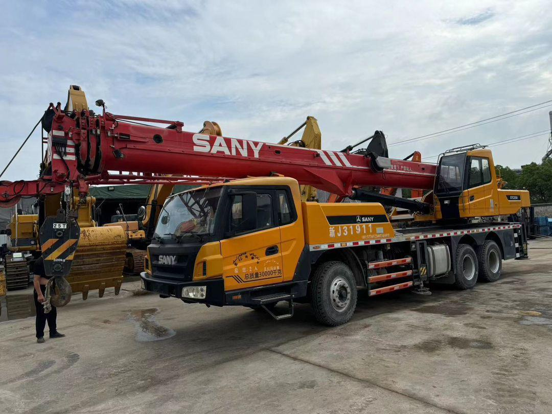 SANY 25 Ton Crane Truck Crane SANY STC250 QY50C STC750 STC1000 XCMG ZOOOMLION TADANO KOBELCO CRANES FOR SALE - Autoceltnis: foto 2 SANY 25 Ton Crane Truck Crane SANY STC250 QY50C STC750 STC1000 XCMG ZOOOMLION TADANO KOBELCO CRANES FOR SALE - Autoceltnis: foto 2