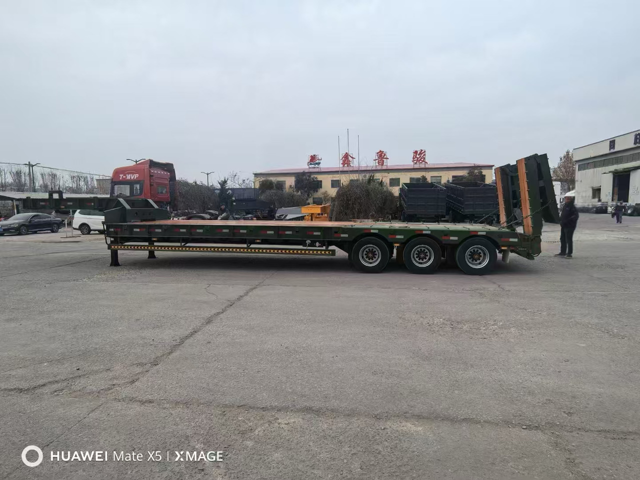 ZHICHENG Semi Flat Bed Low Bed in New Condition līzingu ZHICHENG Semi Flat Bed Low Bed in New Condition: foto 18