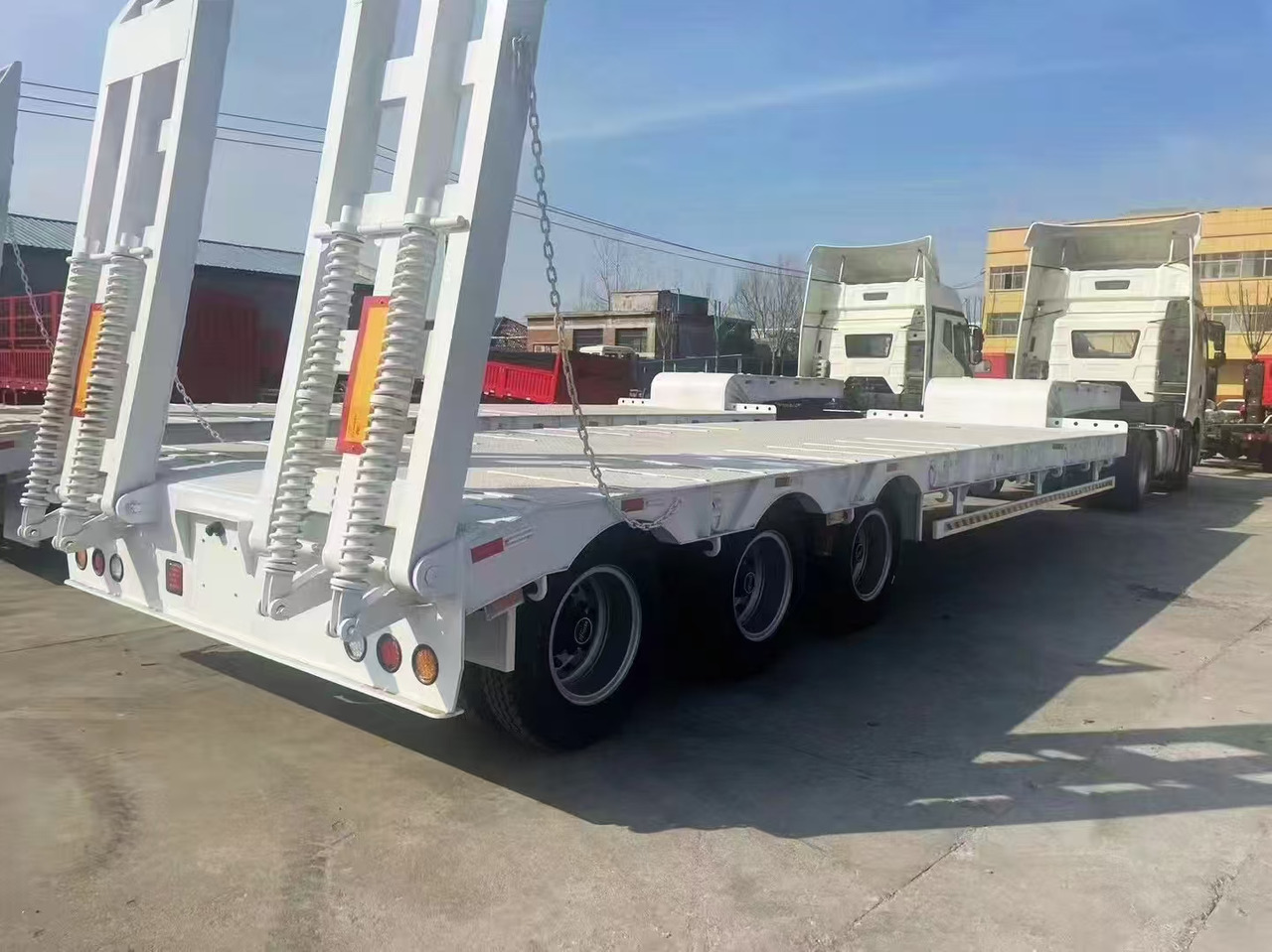 ZHICHENG Semi Flat Bed Low Bed in New Condition līzingu ZHICHENG Semi Flat Bed Low Bed in New Condition: foto 13