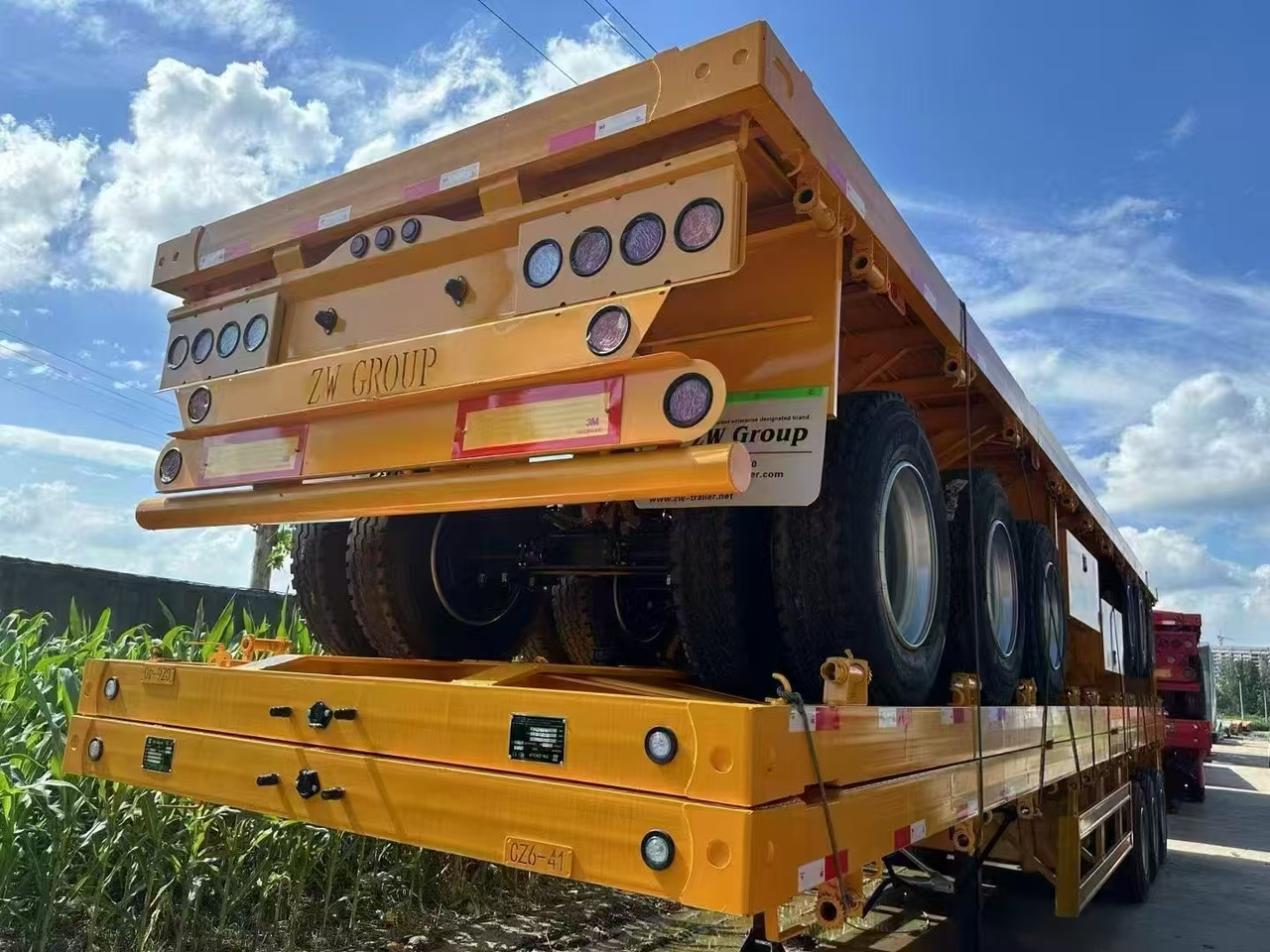 ZHICHENG Semi Flat Bed Low Bed in New Condition - Puspiekabe zema profila platforma: foto 4 ZHICHENG Semi Flat Bed Low Bed in New Condition - Puspiekabe zema profila platforma: foto 4