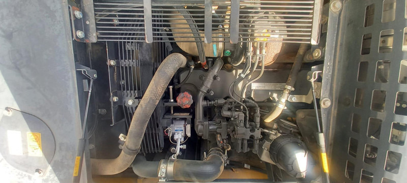 Riteņu ekskavators Komatsu PW180-10: foto 10