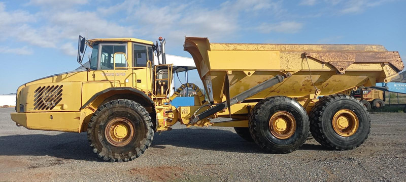 Volvo A35D - Artikulētias pašizgāzējs: foto 1 Volvo A35D - Artikulētias pašizgāzējs: foto 1