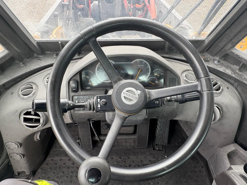 Riteņu iekrāvējs Volvo L70H: foto 14