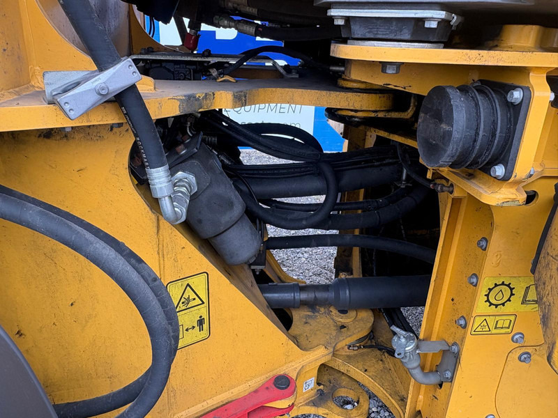 Riteņu iekrāvējs Volvo L70H: foto 7