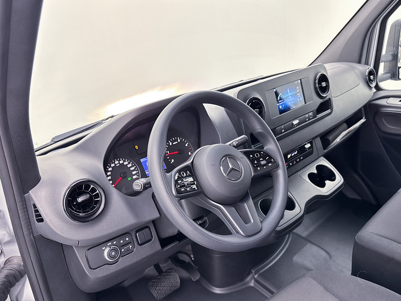 Mercedes-Benz Sprinter 517 1.9 CDI Bakwagen Meubelbak 1000KG Laadklep Apple Carplay/Android Auto Cruise Control - Furgons ar slēgtā virsbūve: foto 5 Mercedes-Benz Sprinter 517 1.9 CDI Bakwagen Meubelbak 1000KG Laadklep Apple Carplay/Android Auto Cruise Control - Furgons ar slēgtā virsbūve: foto 5