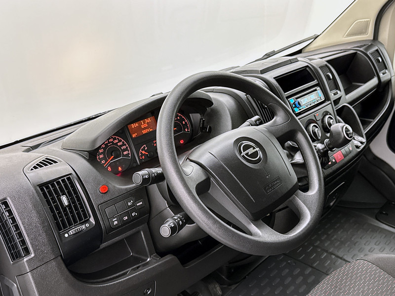 Opel Movano 2.2D 140pk Bakwagen met Laadklep Cruise Control Meubelbak Airco - Furgons ar slēgtā virsbūve: foto 5 Opel Movano 2.2D 140pk Bakwagen met Laadklep Cruise Control Meubelbak Airco - Furgons ar slēgtā virsbūve: foto 5