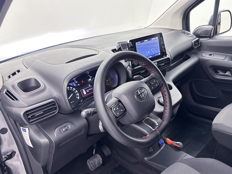Toyota PROACE CITY 1.5 D-4D Live 130pk Automaat Navigatie Achteruitrijcamera Sidebars Cruise Control - Mazs furgons: foto 5 Toyota PROACE CITY 1.5 D-4D Live 130pk Automaat Navigatie Achteruitrijcamera Sidebars Cruise Control - Mazs furgons: foto 5