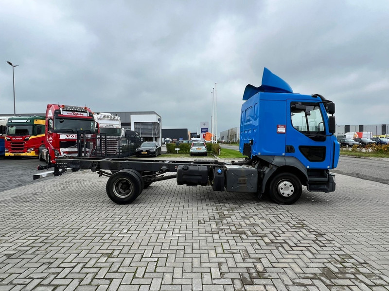 Renault D12 4x2 Chassis Cabine 5.20m - Šasija kravas automašīna: foto 4 Renault D12 4x2 Chassis Cabine 5.20m - Šasija kravas automašīna: foto 4