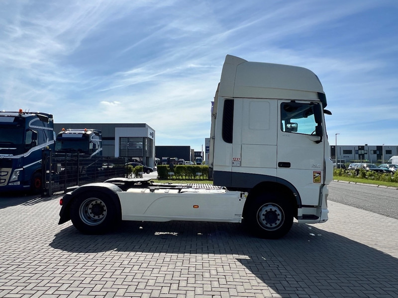 DAF XF 460 4x2 Trekker SSC / 2x Tank / full spoiler - Vilcējs: foto 4 DAF XF 460 4x2 Trekker SSC / 2x Tank / full spoiler - Vilcējs: foto 4