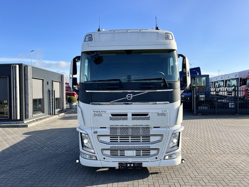 Volvo FH 460 4x2 trekker Full Air / Vin : LA - Vilcējs: foto 2 Volvo FH 460 4x2 trekker Full Air / Vin : LA - Vilcējs: foto 2