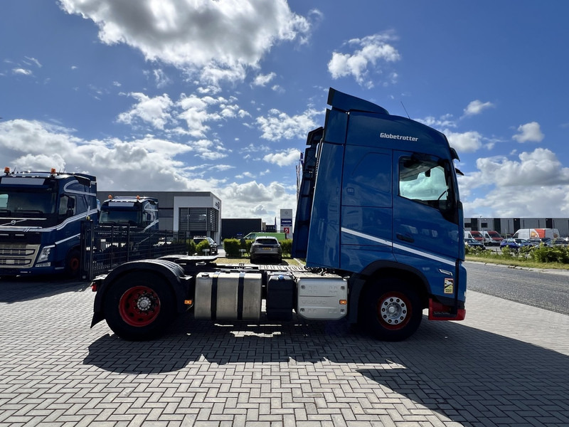 Volvo FH 460 4x2 trekker Globetrotter / 2x Fuel Tank - Vilcējs: foto 4 Volvo FH 460 4x2 trekker Globetrotter / 2x Fuel Tank - Vilcējs: foto 4