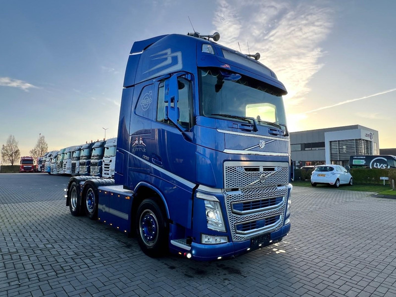 Volvo FH 500 6x2 vla trekker Globetrotter XL / Full Air / Stanclima / ADR EX/II, EX/III, AT, FL - Vilcējs: foto 3 Volvo FH 500 6x2 vla trekker Globetrotter XL / Full Air / Stanclima / ADR EX/II, EX/III, AT, FL - Vilcējs: foto 3