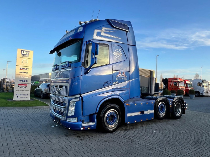 Volvo FH 500 6x2 vla trekker Globetrotter XL / Full Air / Stanclima / ADR EX/II, EX/III, AT, FL - Vilcējs: foto 1 Volvo FH 500 6x2 vla trekker Globetrotter XL / Full Air / Stanclima / ADR EX/II, EX/III, AT, FL - Vilcējs: foto 1