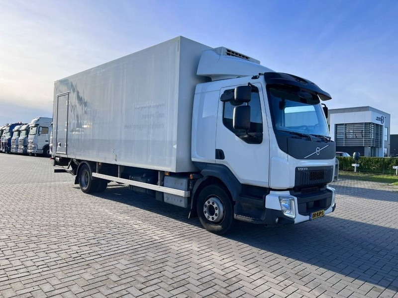 Volvo FL 250 4x2 Koelwagen Thermo king V600 / Tailgate Dhollandia 2000kg - Kravas automašīna refrižerators: foto 3 Volvo FL 250 4x2 Koelwagen Thermo king V600 / Tailgate Dhollandia 2000kg - Kravas automašīna refrižerators: foto 3