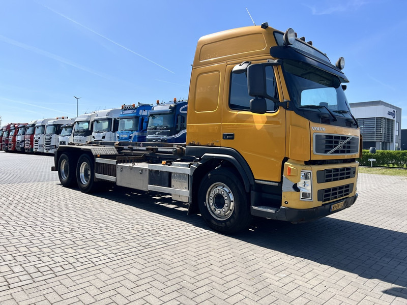 Volvo FM480 6X2 containersysteem Globetrotter / NCH systeem / 10 Tyres - Kravas automašīna - kabeļu sistēma: foto 3 Volvo FM480 6X2 containersysteem Globetrotter / NCH systeem / 10 Tyres - Kravas automašīna - kabeļu sistēma: foto 3