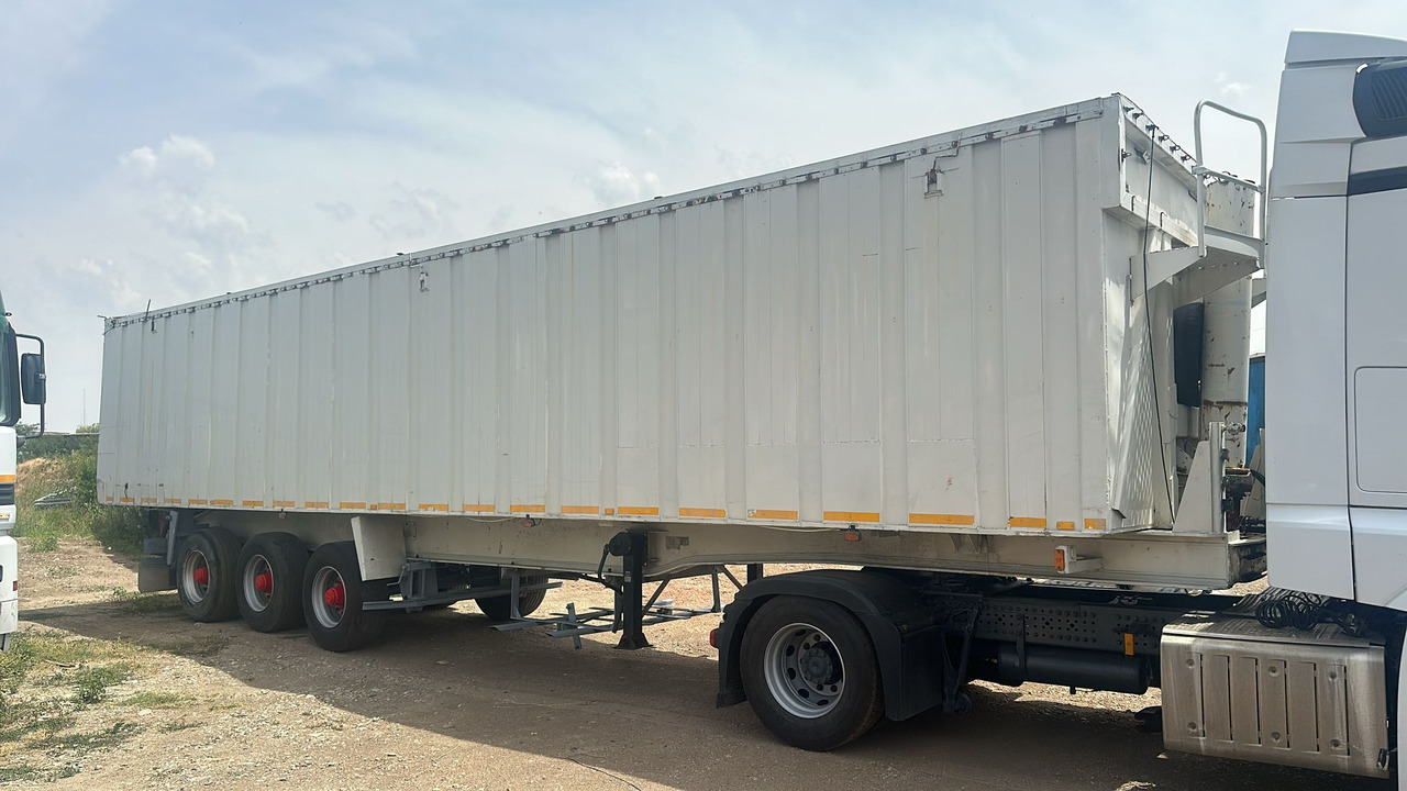BENALU Bena Cereale 68m3 T34C1NL Aluminiu - Puspiekabe pašizgāzējs: foto 4 BENALU Bena Cereale 68m3 T34C1NL Aluminiu - Puspiekabe pašizgāzējs: foto 4