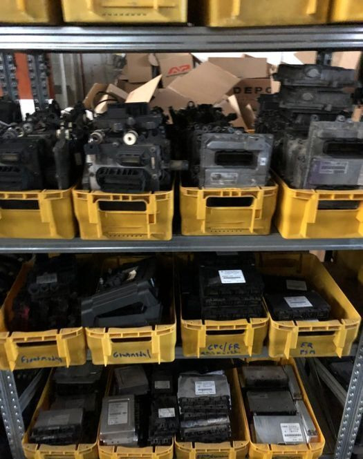 Bosch DAF XF 95 truck - Elektroniskais vadības bloks (ECU) - Kravas automašīna: foto 1 Bosch DAF XF 95 truck - Elektroniskais vadības bloks (ECU) - Kravas automašīna: foto 1