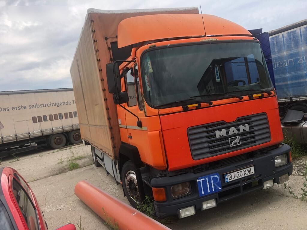 MAN 19.342 480 - Kravas automašīna ar tentu: foto 1 MAN 19.342 480 - Kravas automašīna ar tentu: foto 1