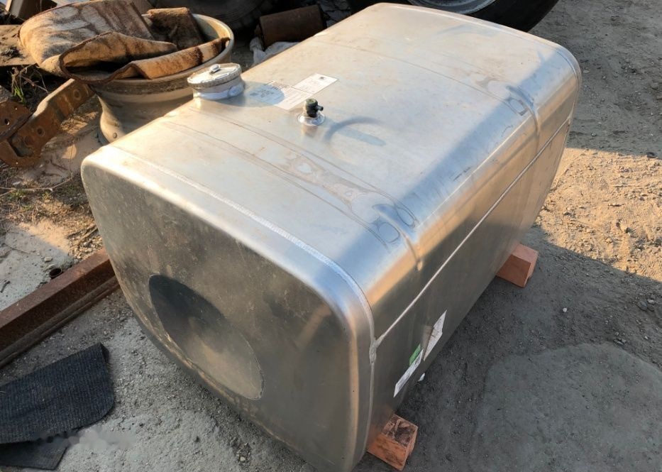 Nou marca MAGNA MAN TGX - Degvielas tvertne - Kravas automašīna: foto 1 Nou marca MAGNA MAN TGX - Degvielas tvertne - Kravas automašīna: foto 1