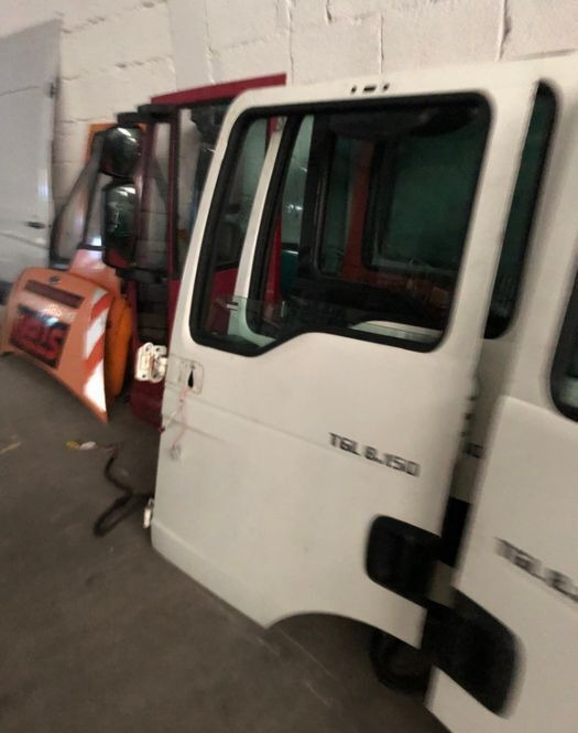 Scania IVECO Man Mercedes DAF Renault - Durvis un rezerves daļas - Kravas automašīna: foto 2 Scania IVECO Man Mercedes DAF Renault - Durvis un rezerves daļas - Kravas automašīna: foto 2