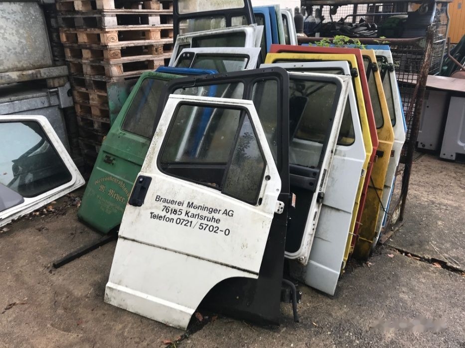 Usi cabina camion din dezmembrari - Durvis un rezerves daļas - Kravas automašīna: foto 1 Usi cabina camion din dezmembrari - Durvis un rezerves daļas - Kravas automašīna: foto 1