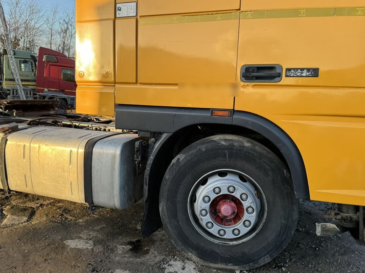 DAF XF95 430 ATI RETARDER EXPORT - Vilcējs: foto 3 DAF XF95 430 ATI RETARDER EXPORT - Vilcējs: foto 3