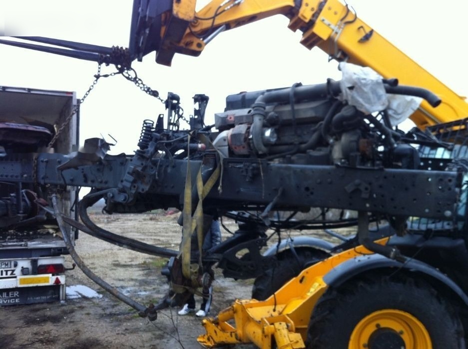 DAF xf95 EURO 5 piese din dezmembrari - Vilcējs: foto 4 DAF xf95 EURO 5 piese din dezmembrari - Vilcējs: foto 4