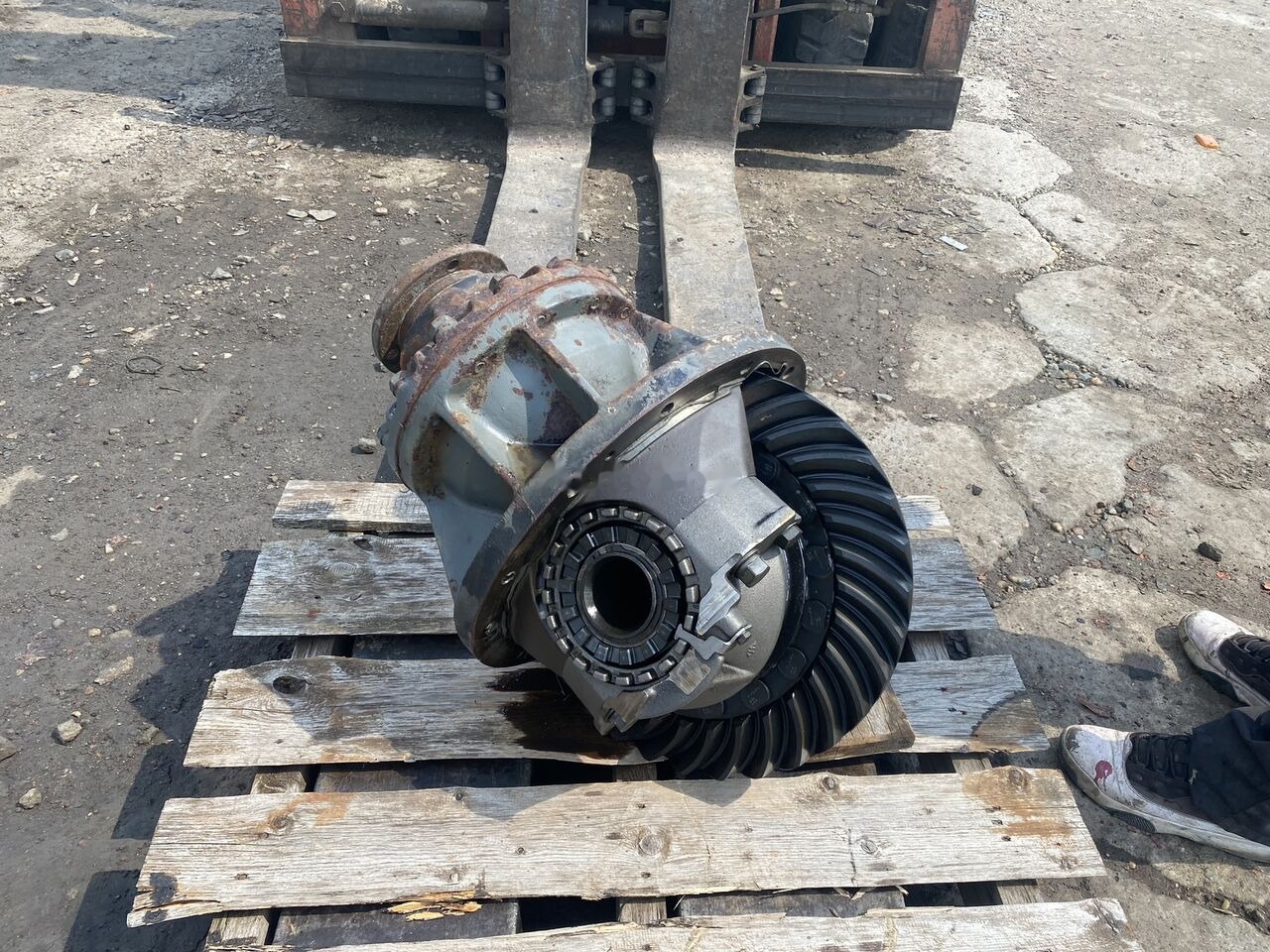 Volvo lock, rear axle assembly : GRUP FH FM FL ALL RATIO truck - Diferenciālis - Kravas automašīna: foto 1 Volvo lock, rear axle assembly : GRUP FH FM FL ALL RATIO truck - Diferenciālis - Kravas automašīna: foto 1