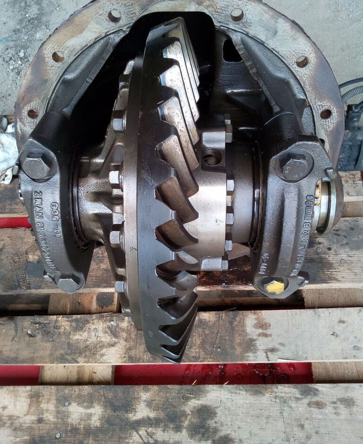 MAN F2000 37.10 MAN F2000 - Transmisija - Kravas automašīna: foto 2 MAN F2000 37.10 MAN F2000 - Transmisija - Kravas automašīna: foto 2