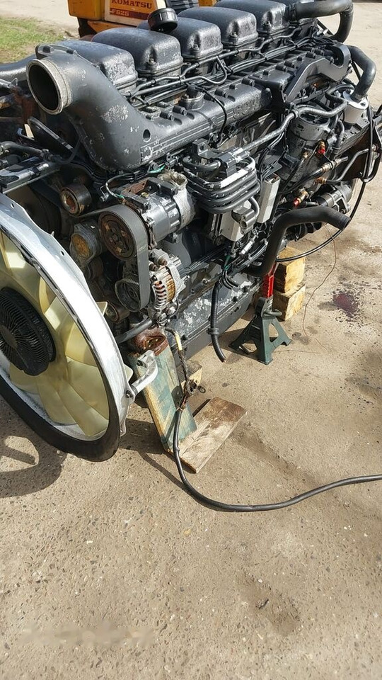 Scania DC13112 Scania truck - Dzinējs - Kravas automašīna: foto 3 Scania DC13112 Scania truck - Dzinējs - Kravas automašīna: foto 3