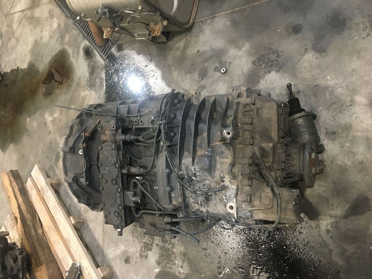 ZF Ecosplit 4 16S2220 TD 1356001031 - Pārnesumkārba - Kravas automašīna: foto 5 ZF Ecosplit 4 16S2220 TD 1356001031 - Pārnesumkārba - Kravas automašīna: foto 5