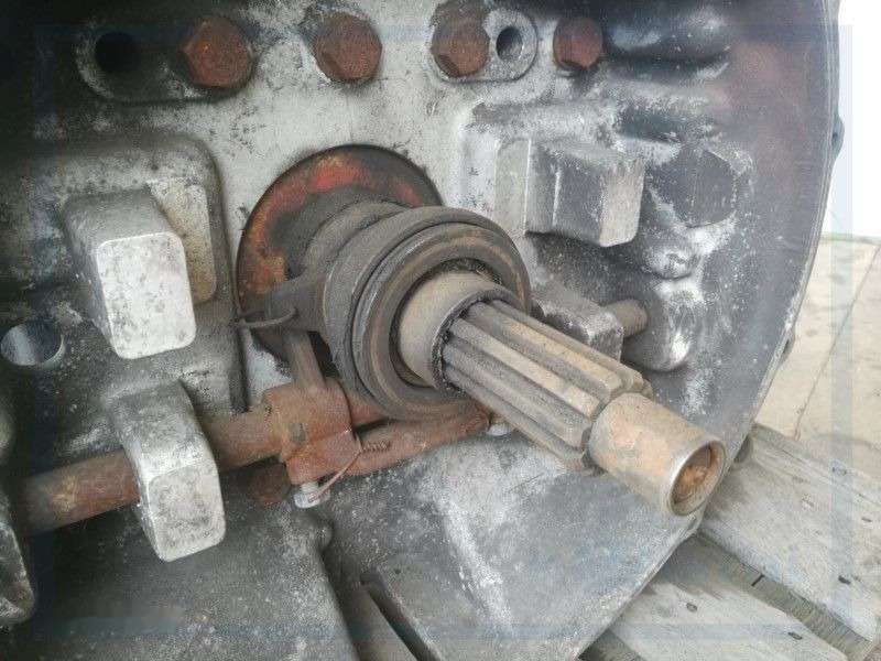 ZF S6-90 - Pārnesumkārba - Autobuss: foto 3 ZF S6-90 - Pārnesumkārba - Autobuss: foto 3