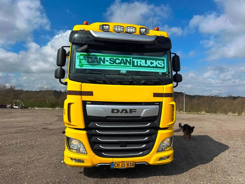 DAF XF 530 Hoglift with knæk arm. - Pacēlājs ar āķi: foto 4 DAF XF 530 Hoglift with knæk arm. - Pacēlājs ar āķi: foto 4