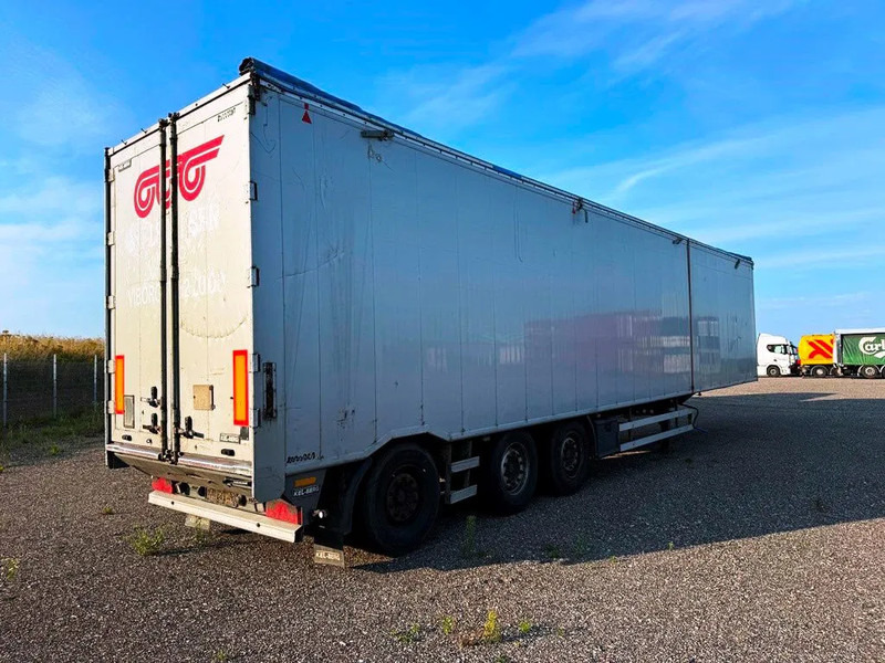 KEL-BERG walking floor - Puspiekabe kustīgās grīdas: foto 2 KEL-BERG walking floor - Puspiekabe kustīgās grīdas: foto 2