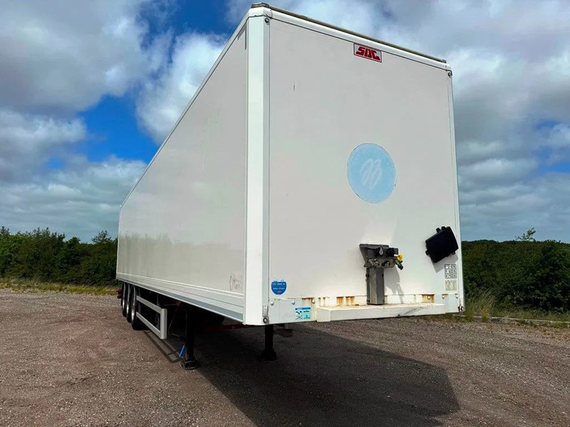 SDC 13,60 Boks - Puspiekabe slēgtā virsbūve: foto 3 SDC 13,60 Boks - Puspiekabe slēgtā virsbūve: foto 3