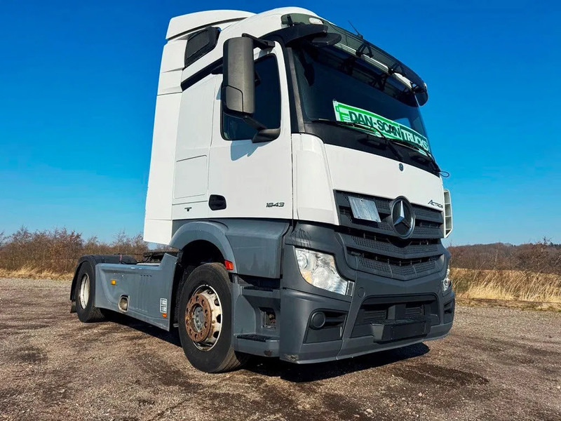 Mercedes-Benz Actros 1843 Euro 6. - Vilcējs: foto 2 Mercedes-Benz Actros 1843 Euro 6. - Vilcējs: foto 2