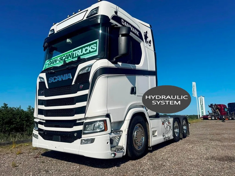 Scania S580 V8 NGS weelbase 3150mm. Air / Air suspension. Opticruise / Retarder. Hydr. system,. - Vilcējs: foto 1 Scania S580 V8 NGS weelbase 3150mm. Air / Air suspension. Opticruise / Retarder. Hydr. system,. - Vilcējs: foto 1