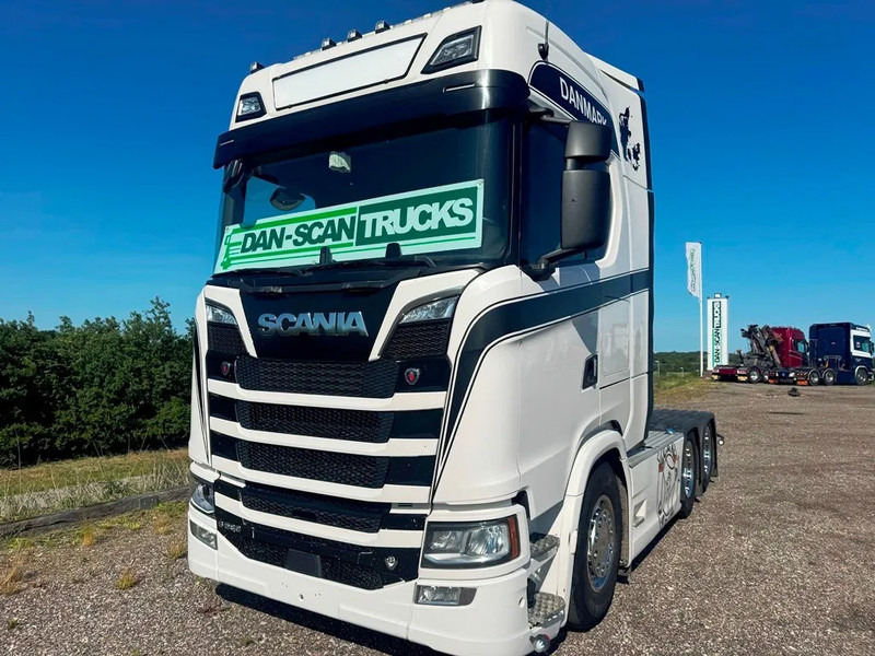 Scania S580 V8 NGS weelbase 3150mm. Air / Air suspension. Opticruise / Retarder. Hydr. system,. - Vilcējs: foto 4 Scania S580 V8 NGS weelbase 3150mm. Air / Air suspension. Opticruise / Retarder. Hydr. system,. - Vilcējs: foto 4
